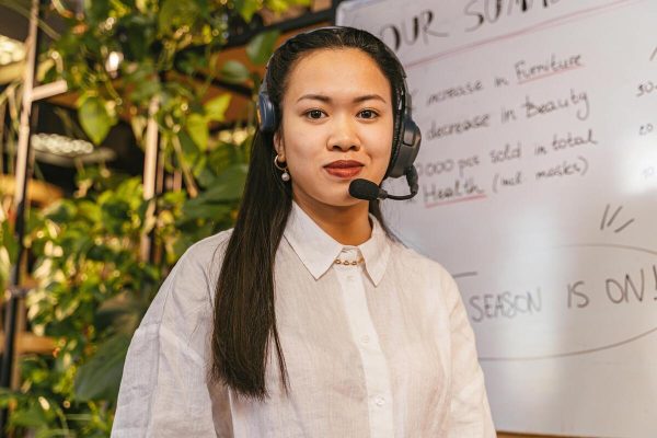 Call center staff handling ecommerce customer service requests